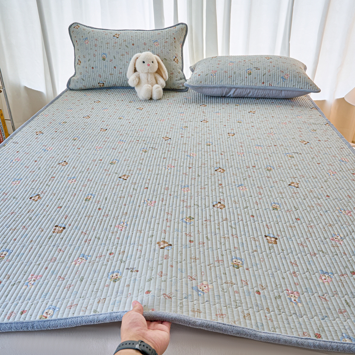 91家纺网 家纺一手货源 找家纺 （总）X猫先生 2025新款棉加绒床垫一面全棉一面牛奶绒床褥垫软床垫床盖四季通用