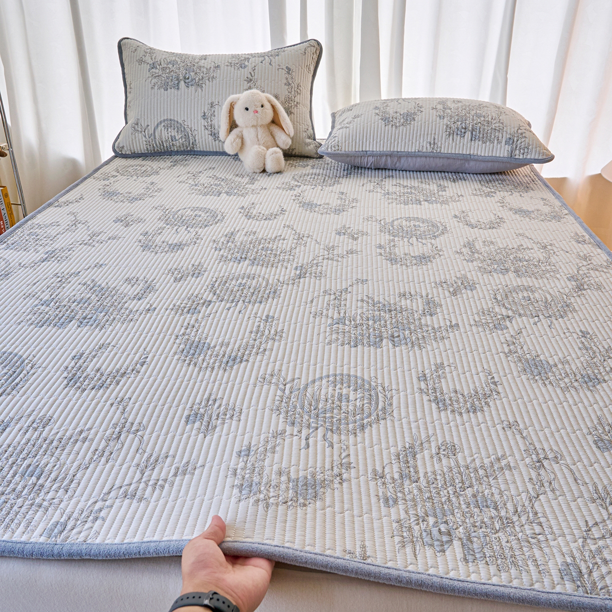 91家纺网 家纺一手货源 找家纺 （总）X猫先生 2025新款棉加绒床垫一面全棉一面牛奶绒床褥垫软床垫床盖四季通用