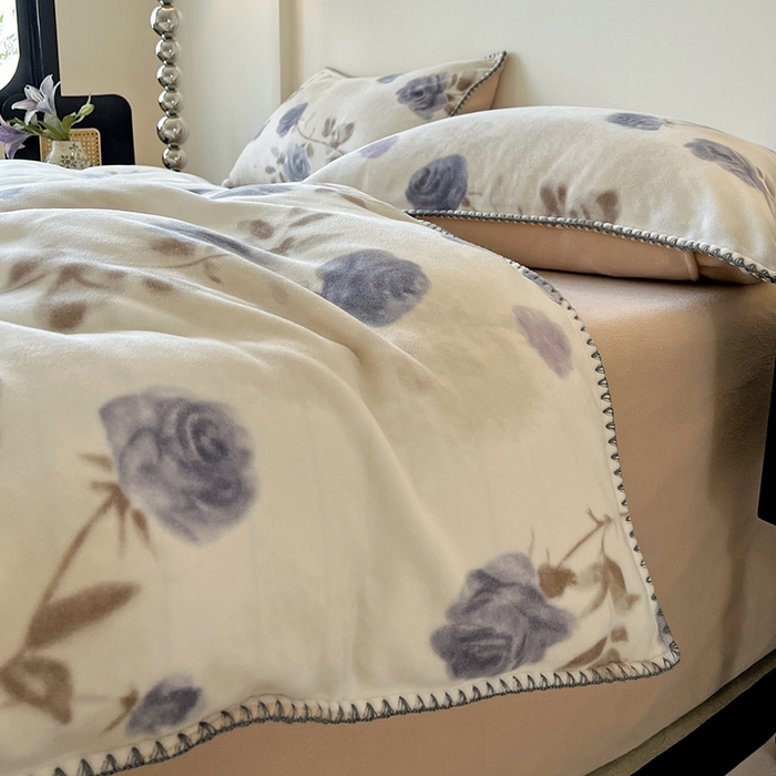 忆生活家纺 2025秋冬新品软糯缇肤绒印花贝壳边四件套 素影-紫