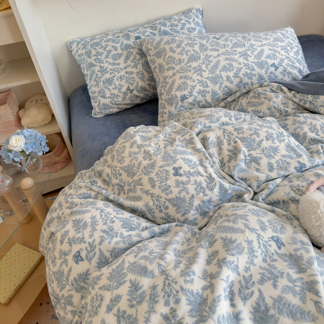 91家纺网 家纺一手货源 找家纺 初念 2025新款加厚高克重保暖可爱系牛奶绒床品套件系列（小红书推荐）（提供买家秀） 风沙沙