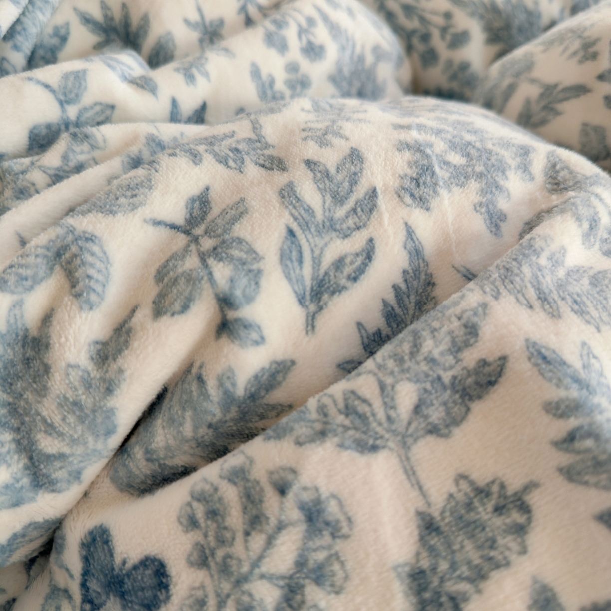 91家纺网 家纺一手货源 找家纺 初念 2025新款加厚高克重保暖可爱系牛奶绒床品套件系列（小红书推荐）（提供买家秀） 风沙沙