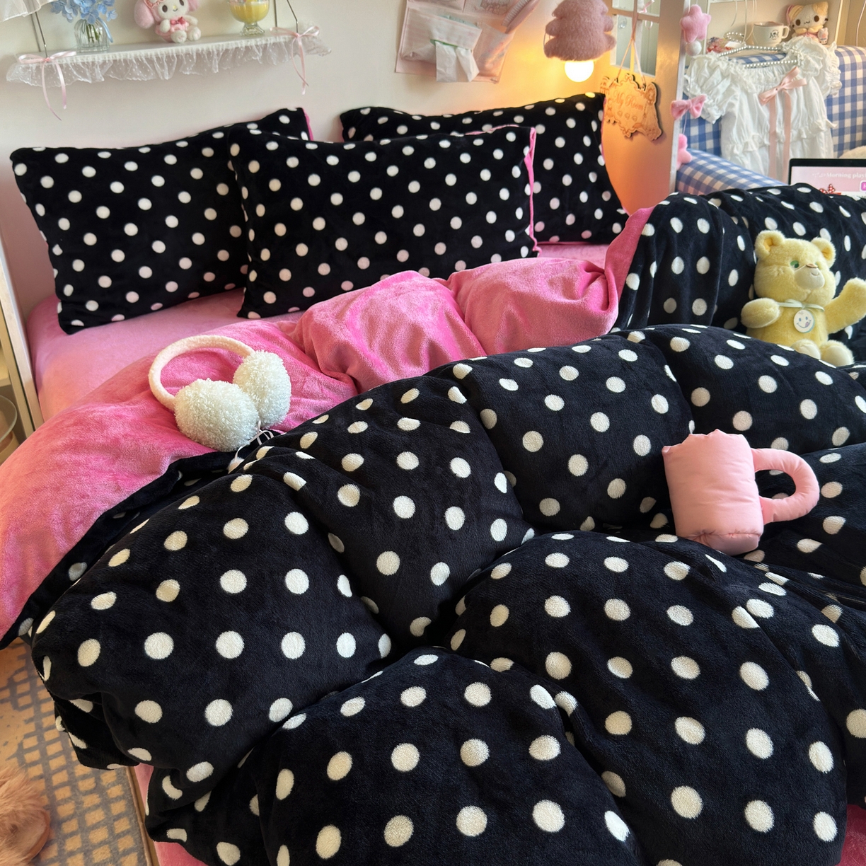 91家纺网 家纺一手货源 找家纺 初念 2025新款加厚高克重保暖可爱系牛奶绒床品套件系列（小红书推荐）（提供买家秀） 黑珍珠