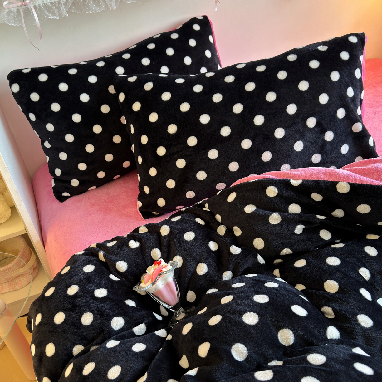 91家纺网 家纺一手货源 找家纺 初念 2025新款加厚高克重保暖可爱系牛奶绒床品套件系列（小红书推荐）（提供买家秀） 黑珍珠