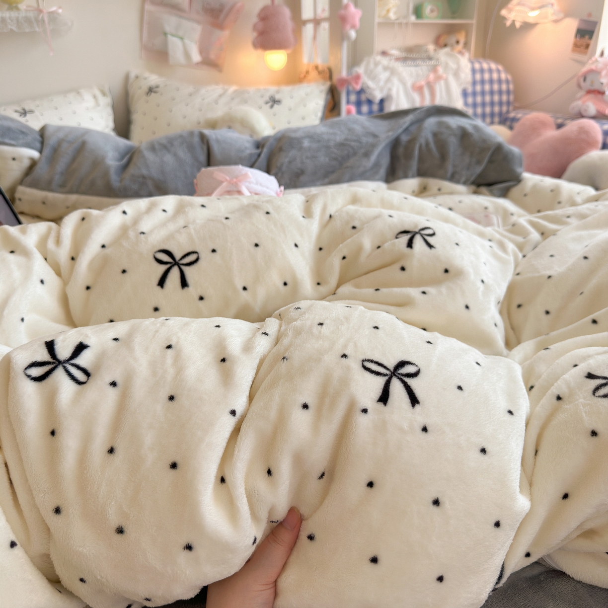 91家纺网 家纺一手货源 找家纺 初念 2025新款加厚高克重保暖可爱系牛奶绒床品套件系列（小红书推荐）（提供买家秀） 蝴蝶点点心