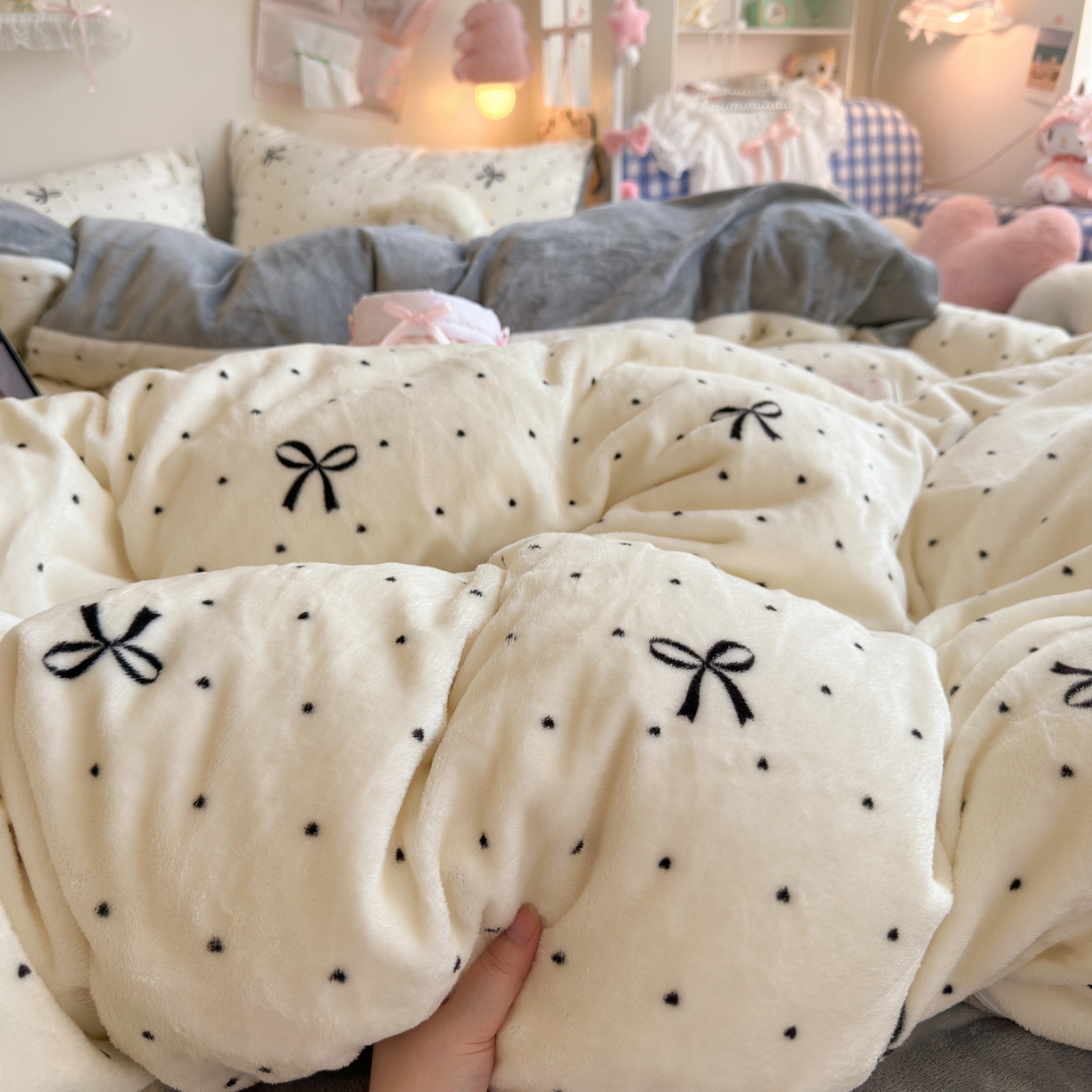 91家纺网 家纺一手货源 找家纺 初念 2025新款加厚高克重保暖可爱系牛奶绒床品套件系列（小红书推荐）（提供买家秀） 蝴蝶点点心