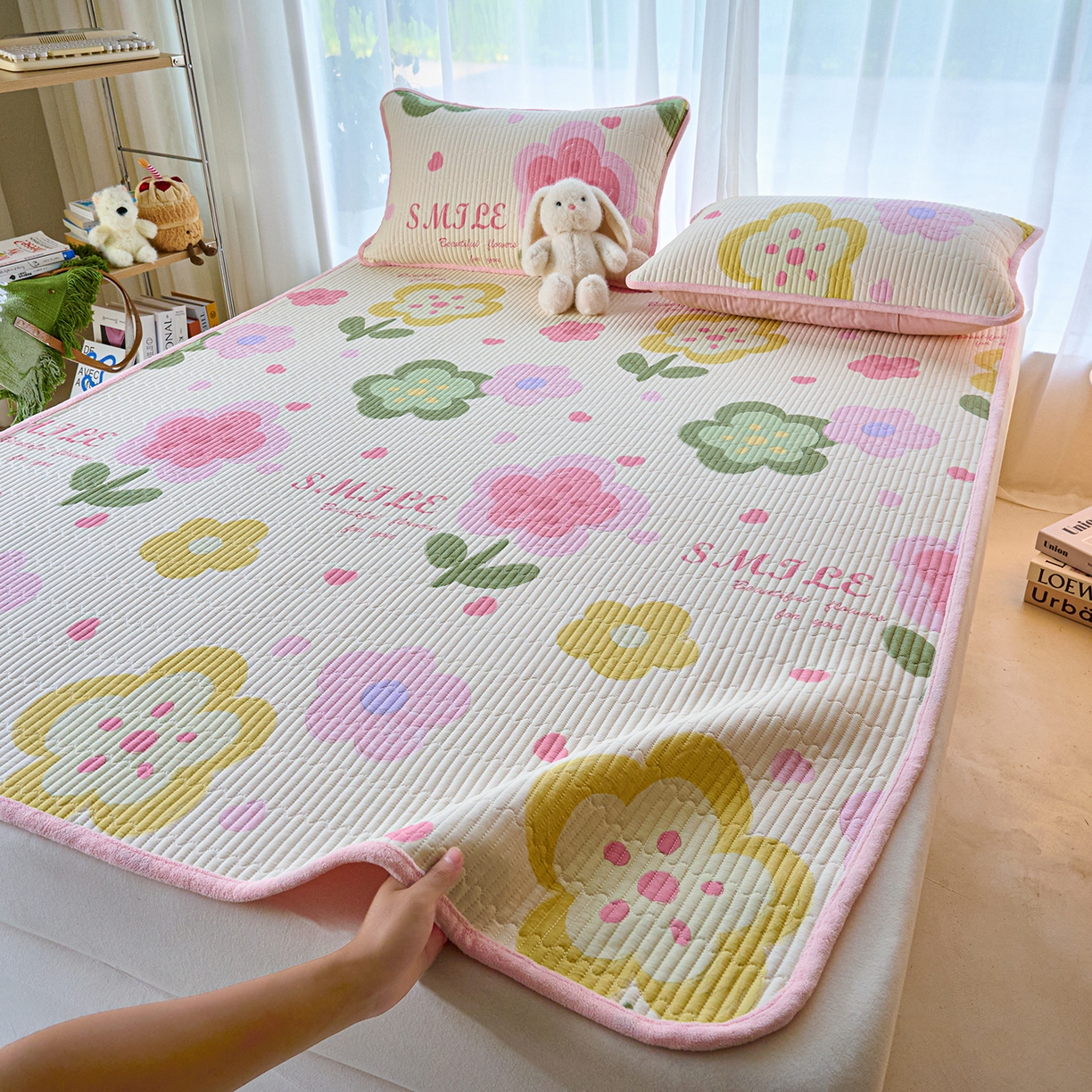 91家纺网 家纺一手货源 找家纺 X猫先生 2025新款棉加绒床垫一面全棉一面牛奶绒床褥垫软床垫床盖四季通用 贝利花都（A棉B绒）