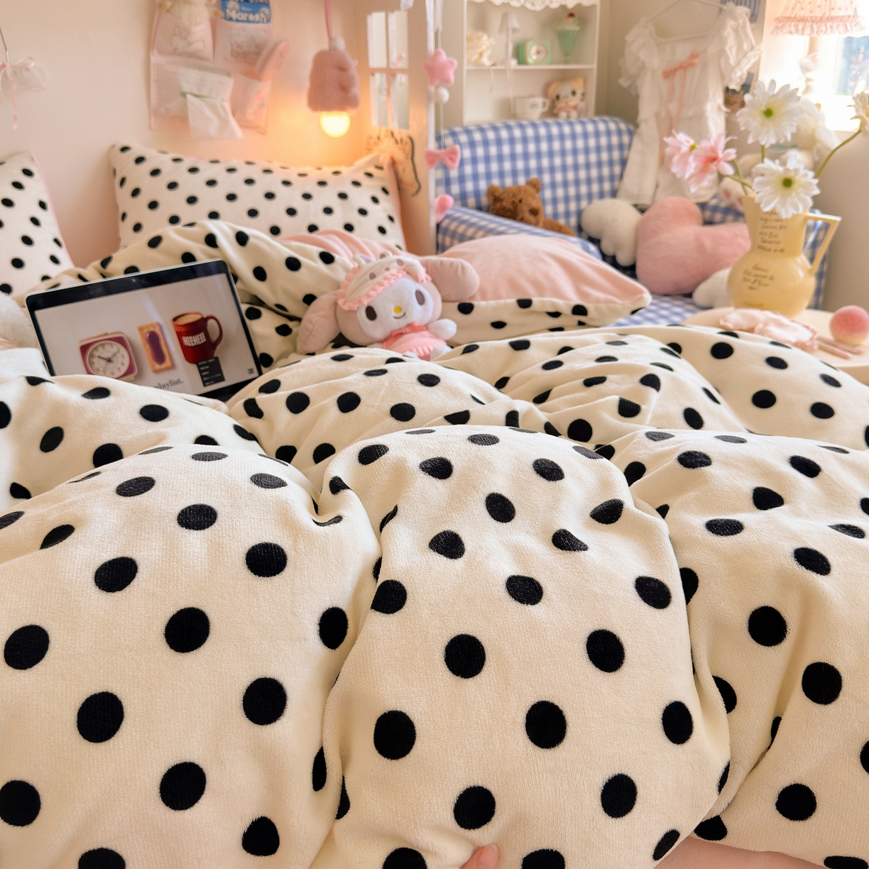 91家纺网 家纺一手货源 找家纺 初念 2025新款加厚高克重保暖可爱系牛奶绒床品套件系列（小红书推荐）（提供买家秀） 米珍珠