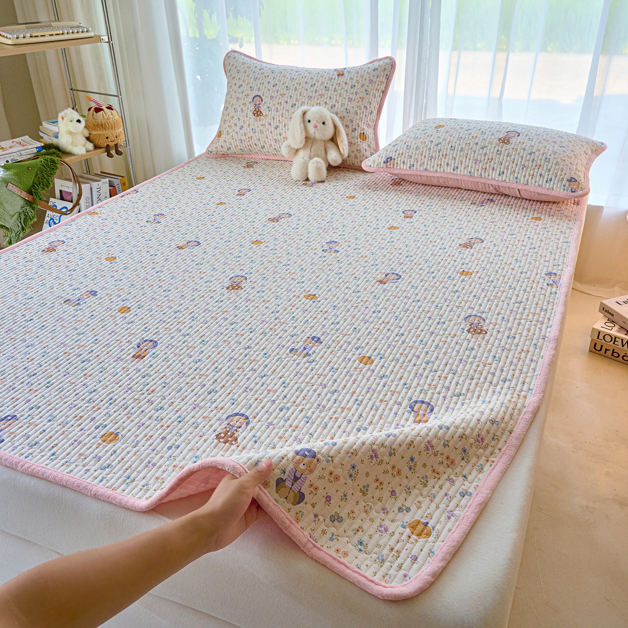 91家纺网 家纺一手货源 找家纺 X猫先生 2025新款棉加绒床垫一面全棉一面牛奶绒床褥垫软床垫床盖四季通用 花田囡囡（A棉B绒）