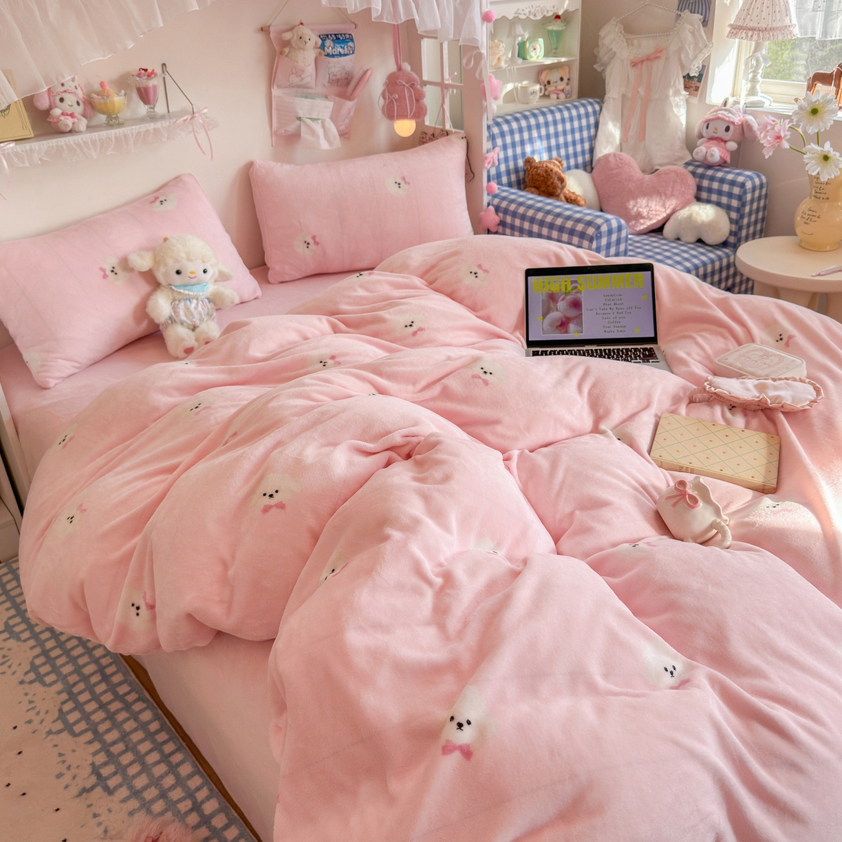 91家纺网 家纺一手货源 找家纺 初念 2025新款加厚高克重保暖可爱系牛奶绒床品套件系列（小红书推荐）（提供买家秀） 绒绒小狗-粉