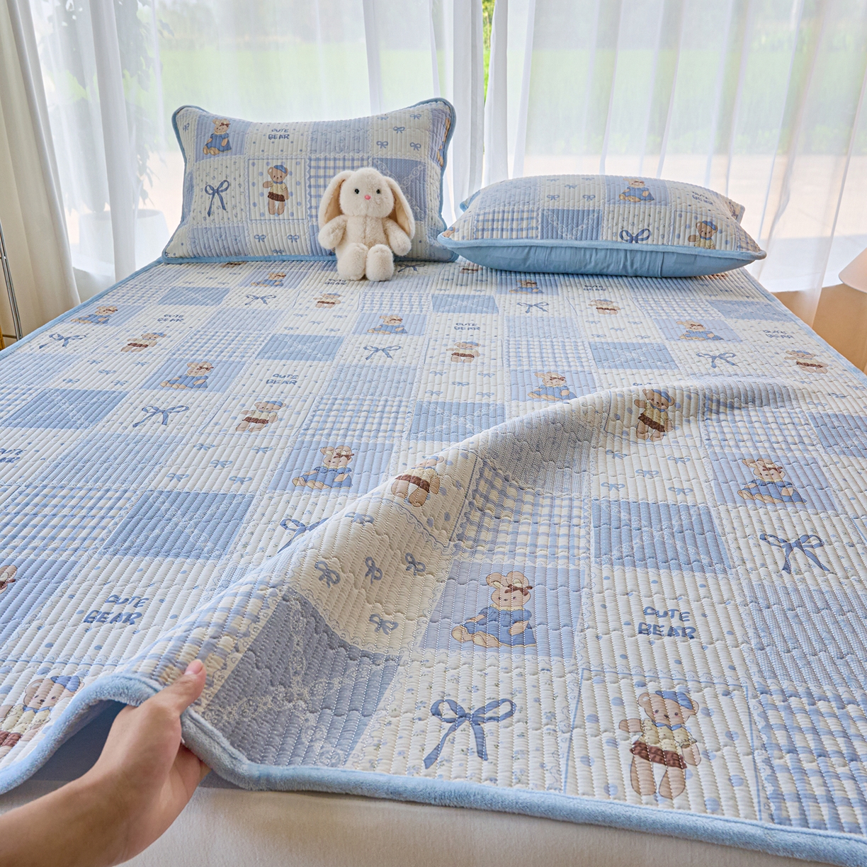 91家纺网 家纺一手货源 找家纺 X猫先生 2025新款棉加绒床垫一面全棉一面牛奶绒床褥垫软床垫床盖四季通用 蓝格童话（A棉B绒）