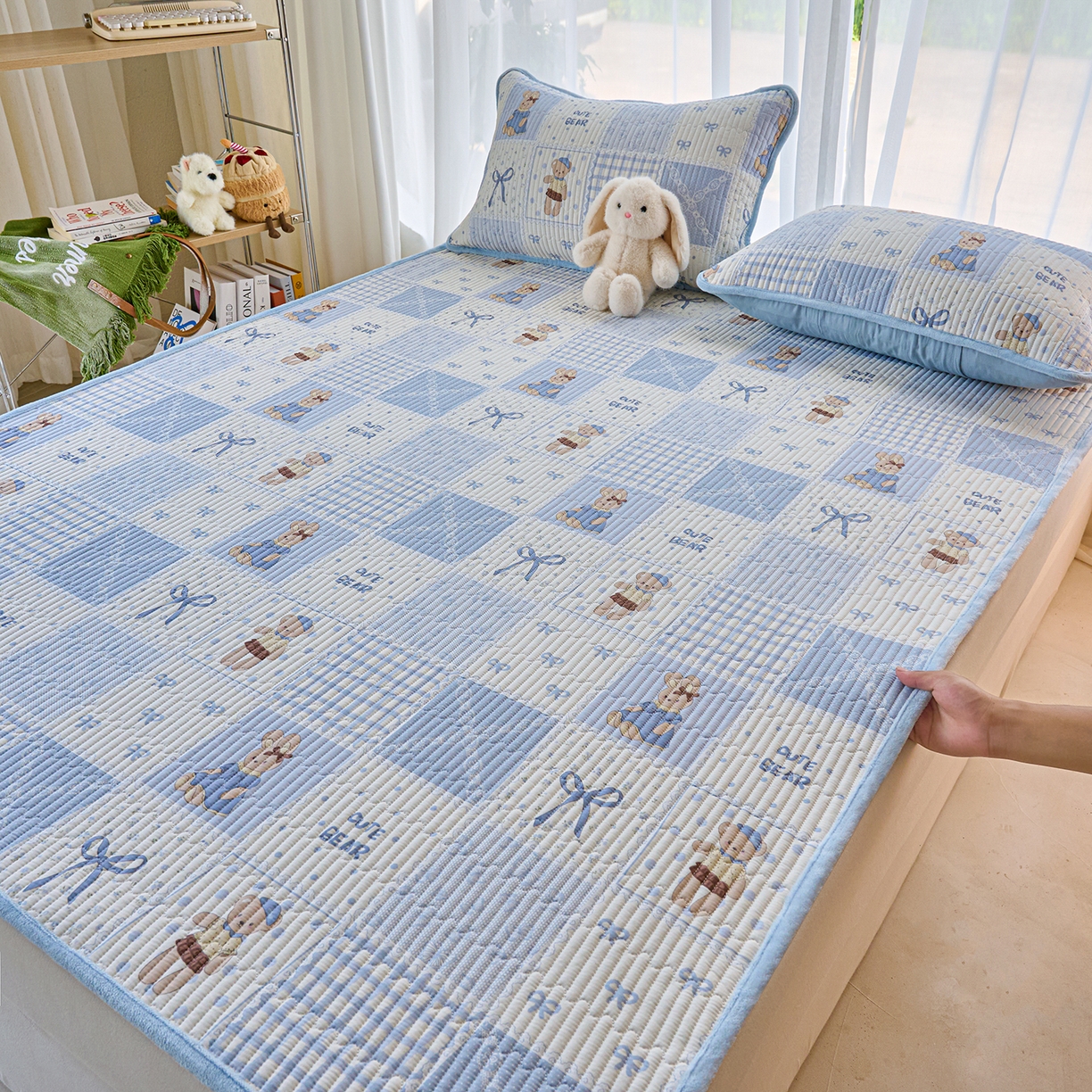 91家纺网 家纺一手货源 找家纺 X猫先生 2025新款棉加绒床垫一面全棉一面牛奶绒床褥垫软床垫床盖四季通用 蓝格童话（A棉B绒）