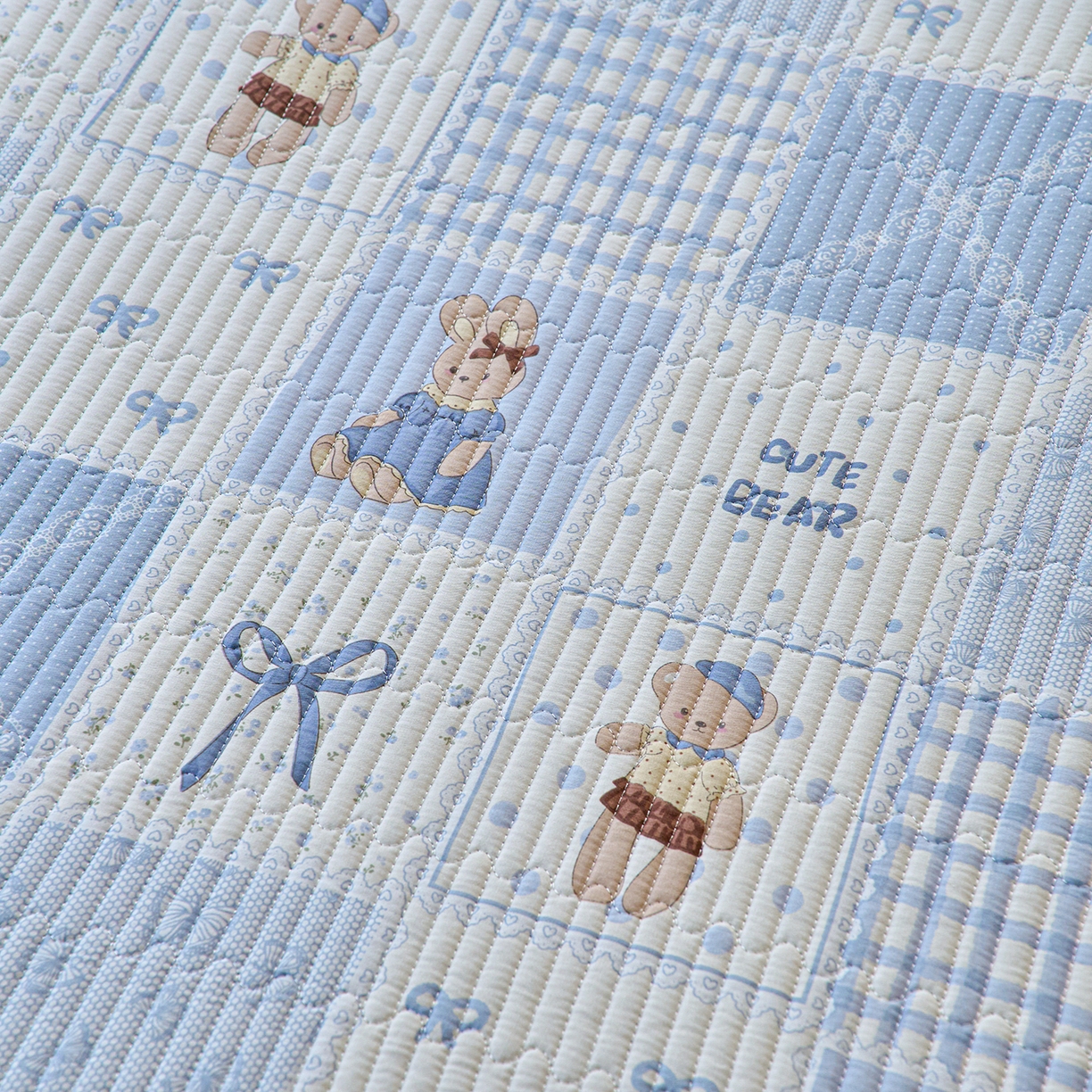 91家纺网 家纺一手货源 找家纺 X猫先生 2025新款棉加绒床垫一面全棉一面牛奶绒床褥垫软床垫床盖四季通用 蓝格童话（A棉B绒）