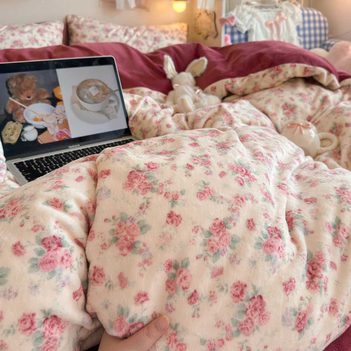 91家纺网 家纺一手货源 找家纺 初念 2025新款加厚高克重保暖可爱系牛奶绒床品套件系列（小红书推荐）（提供买家秀） 疏影