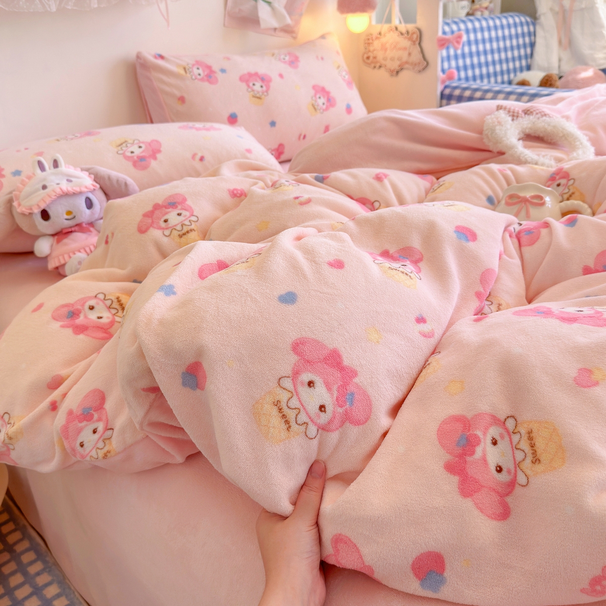 91家纺网 家纺一手货源 找家纺 初念 2025新款加厚高克重保暖可爱系牛奶绒床品套件系列（小红书推荐）（提供买家秀） 小美甜品屋