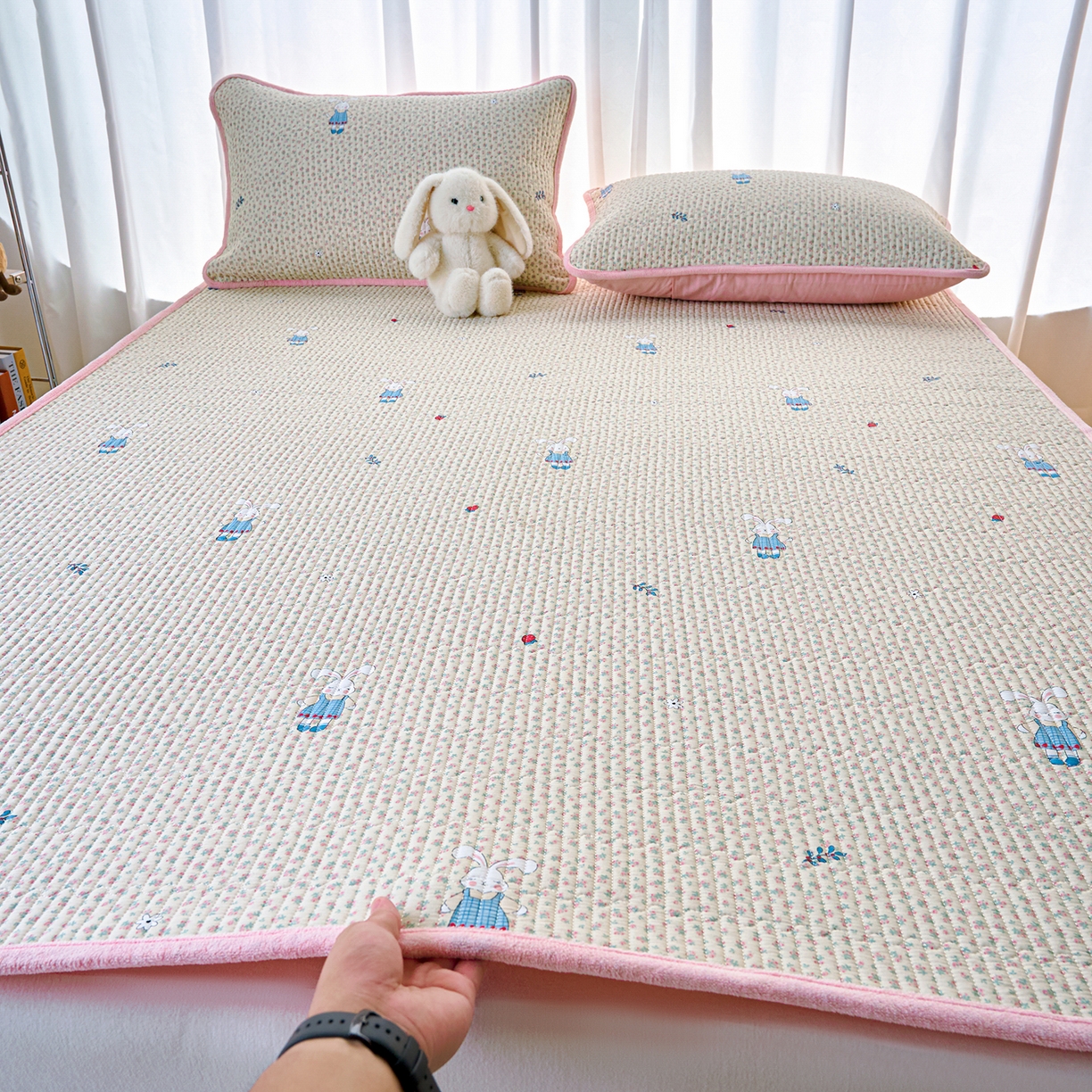 X猫先生 2025新款棉加绒床垫一面全棉一面牛奶绒床褥垫软床垫床盖四季通用 奶呼小兔（A棉B绒）