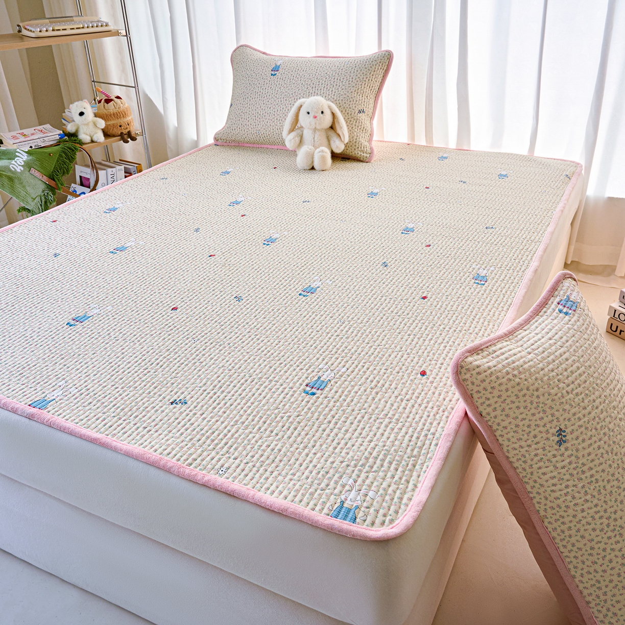 91家纺网 家纺一手货源 找家纺 X猫先生 2025新款棉加绒床垫一面全棉一面牛奶绒床褥垫软床垫床盖四季通用 奶呼小兔（A棉B绒）