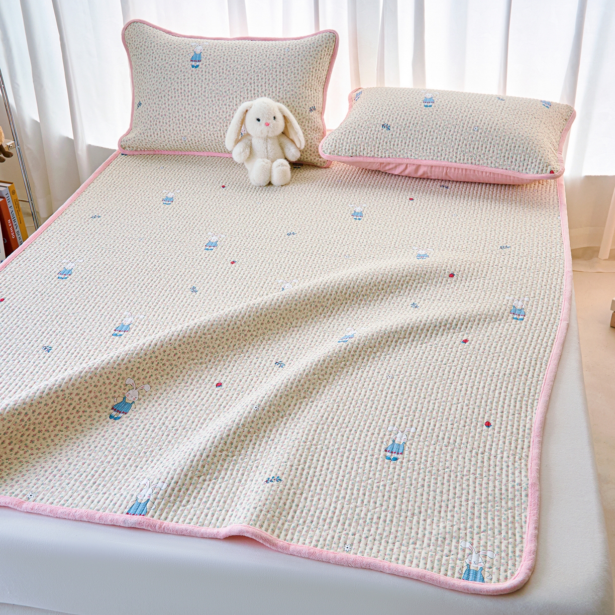 91家纺网 家纺一手货源 找家纺 X猫先生 2025新款棉加绒床垫一面全棉一面牛奶绒床褥垫软床垫床盖四季通用 奶呼小兔（A棉B绒）