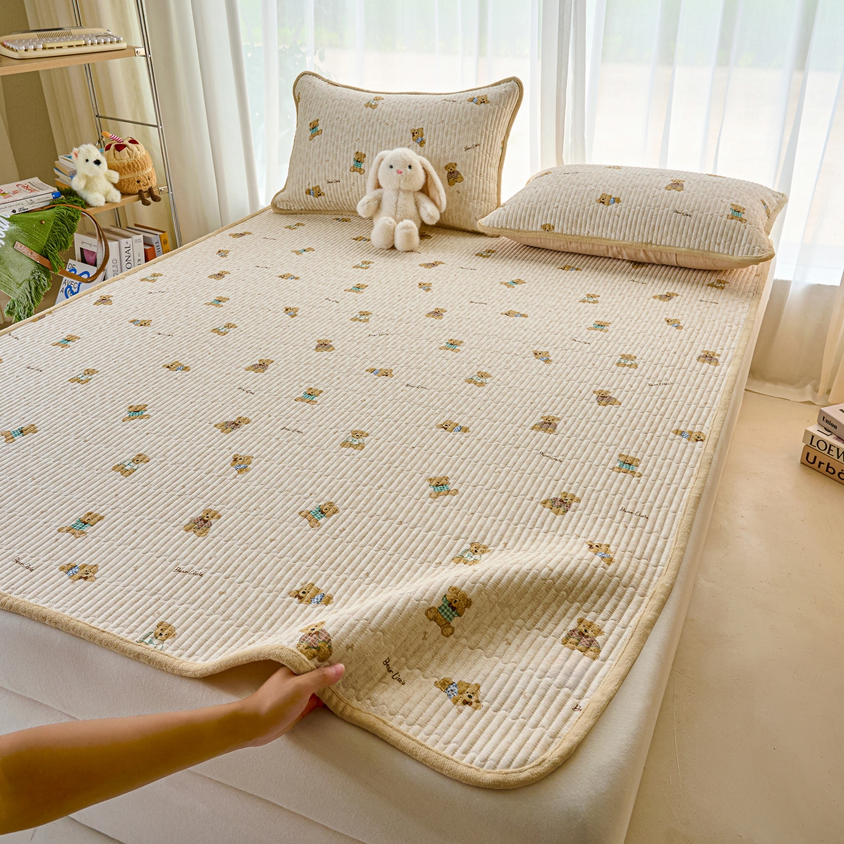 91家纺网 家纺一手货源 找家纺 X猫先生 2025新款棉加绒床垫一面全棉一面牛奶绒床褥垫软床垫床盖四季通用 趴趴熊(A棉B绒）