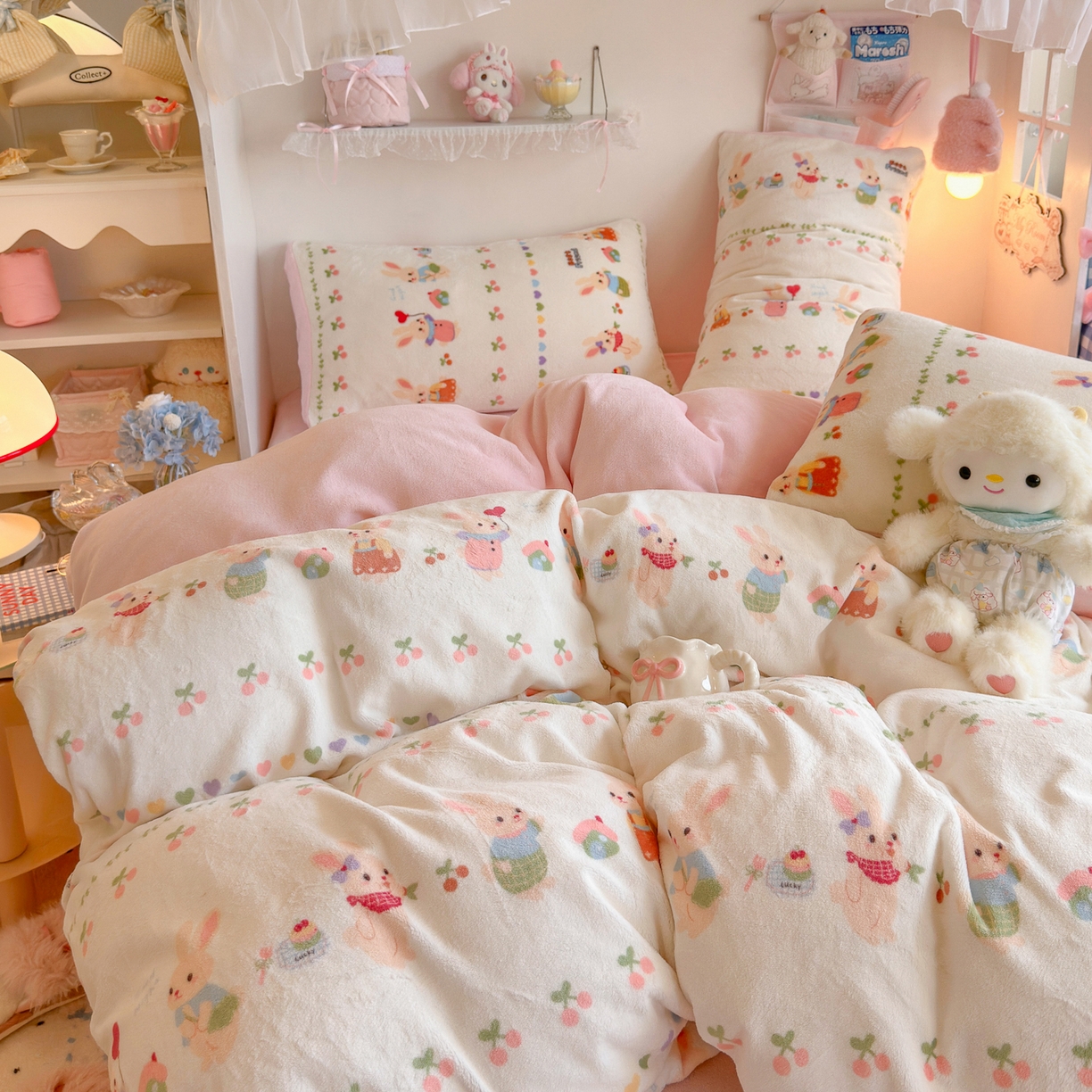 91家纺网 家纺一手货源 找家纺 初念 2025新款加厚高克重保暖可爱系牛奶绒床品套件系列（小红书推荐）（提供买家秀） 小兔派对