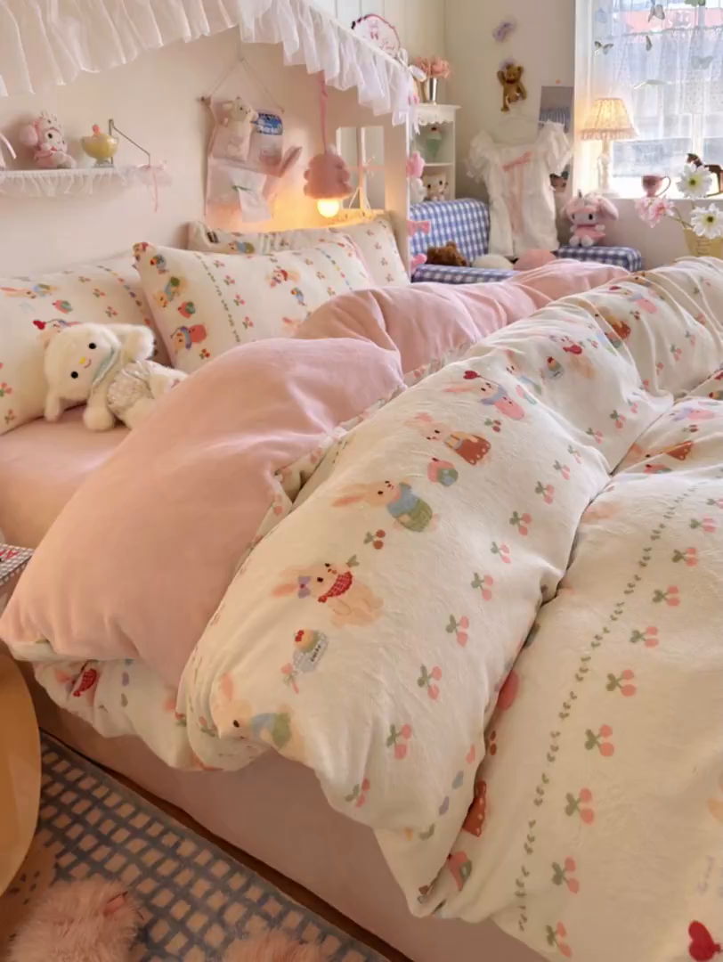 91家纺网 家纺一手货源 找家纺 初念 2025新款加厚高克重保暖可爱系牛奶绒床品套件系列（小红书推荐）（提供买家秀） 小兔派对