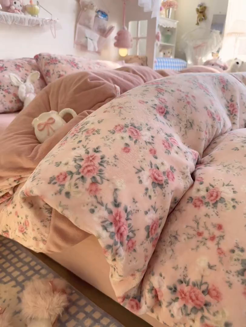 91家纺网 家纺一手货源 找家纺 初念 2025新款加厚高克重保暖可爱系牛奶绒床品套件系列（小红书推荐）（提供买家秀） 星辰闪烁