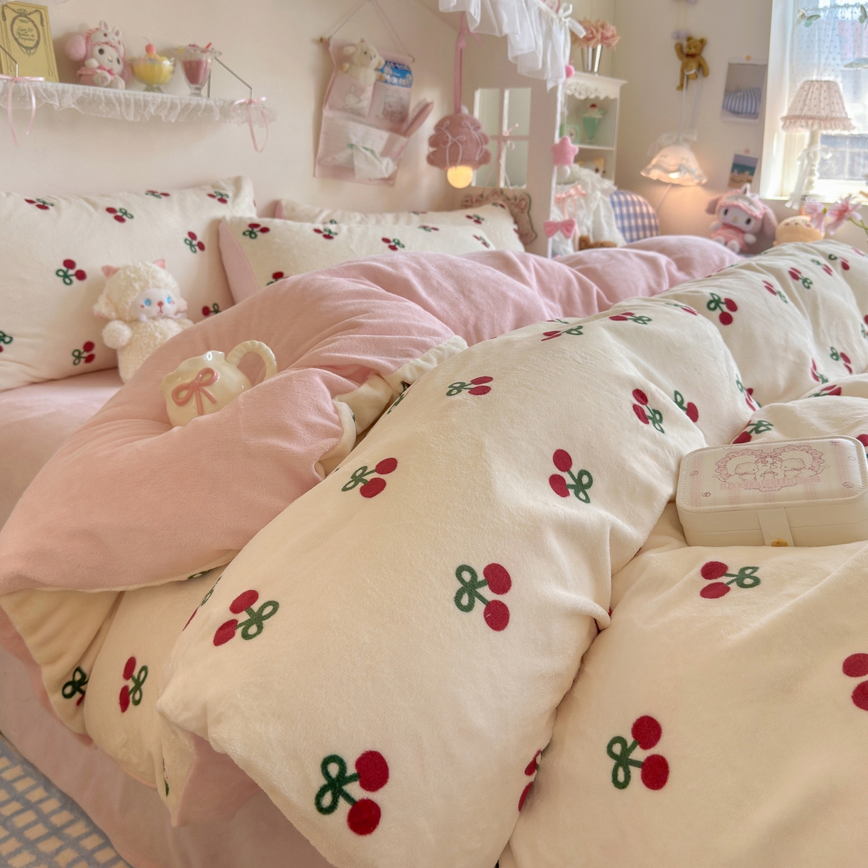 初念 2025新款加厚高克重保暖可爱系牛奶绒床品套件系列（小红书推荐）（提供买家秀） 一口樱桃