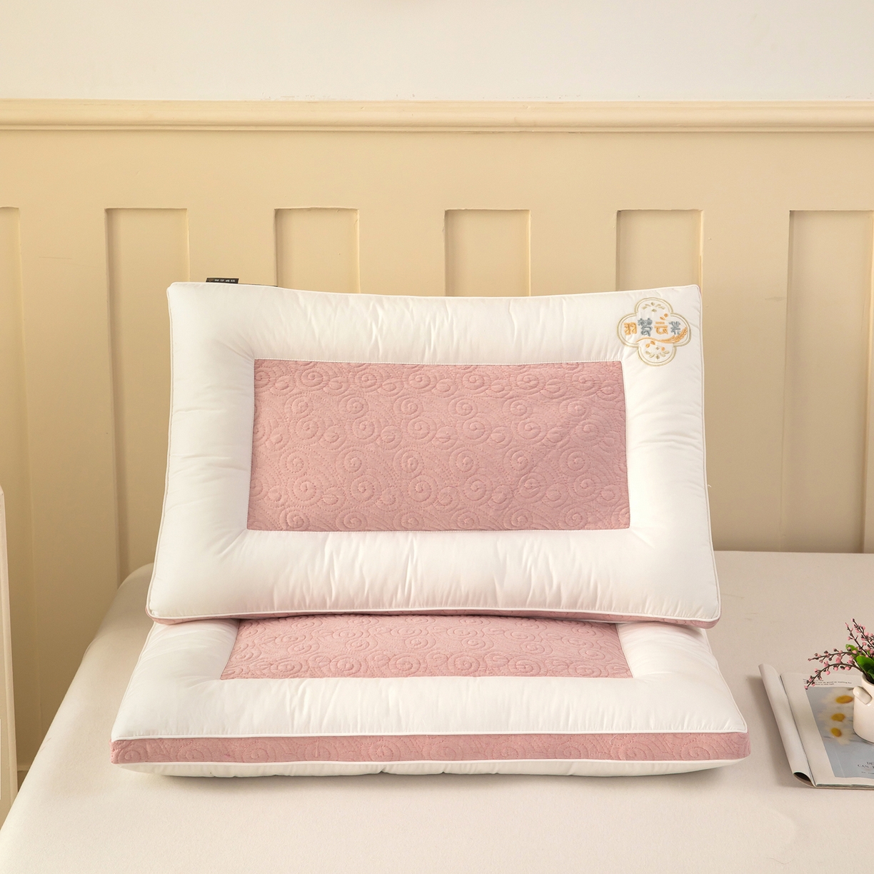 91家纺网 家纺一手货源 找家纺 枕之坊 2025新款羽梦云荞双面荞麦枕护颈枕头 粉色