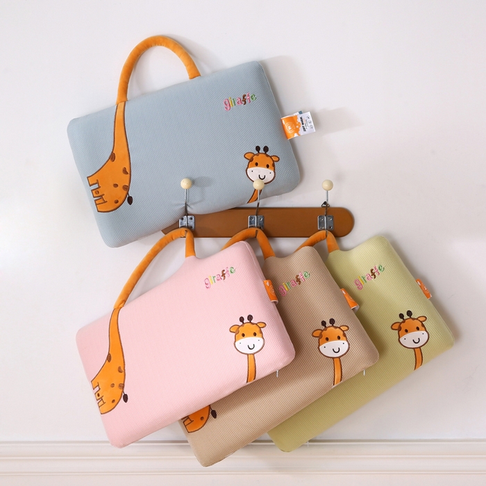 91家纺网 家纺一手货源 找家纺 （总）蔻眠 长颈鹿零压力儿童记忆枕芯学生护颈枕头