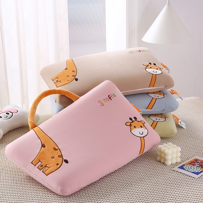 91家纺网 家纺一手货源 找家纺 （总）蔻眠 长颈鹿零压力儿童记忆枕芯学生护颈枕头