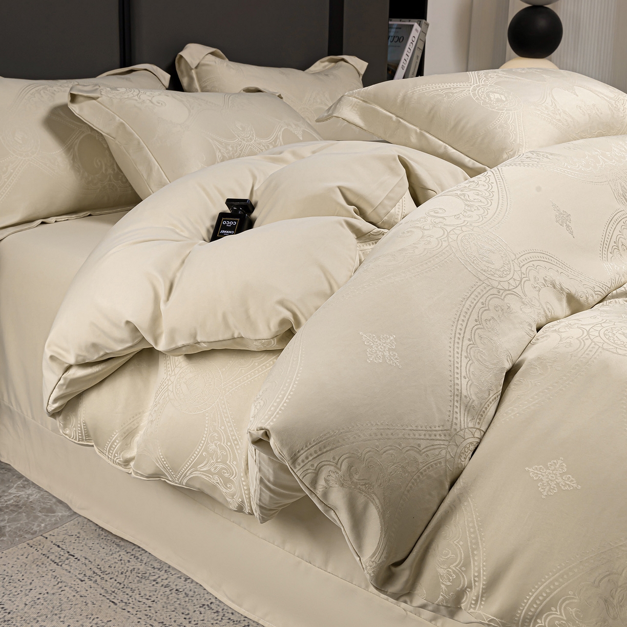 91家纺网 家纺一手货源 找家纺 暖芯优选 2025新款欧式轻奢风直播热款贡缎提花四件套床单床笠款 浅香槟