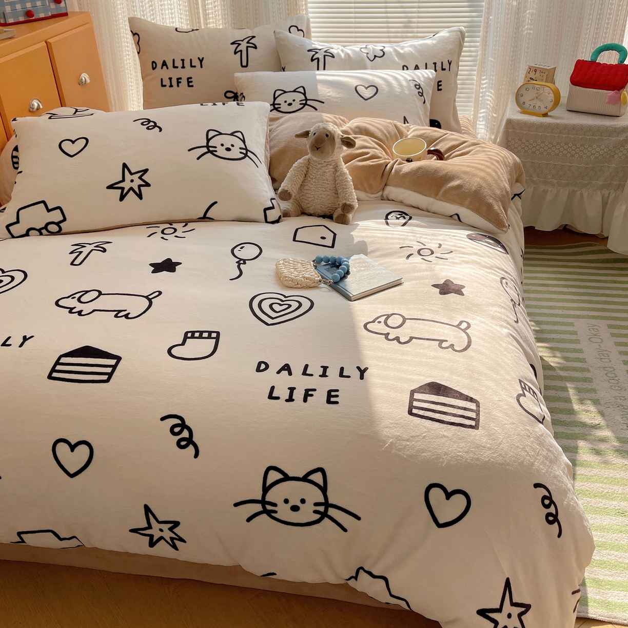 91家纺网 家纺一手货源 找家纺 （总）六巷胡同 2025新款INS卡通A类200克牛奶绒基础款四件套（第一系）