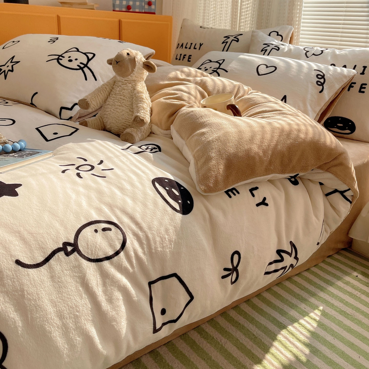 91家纺网 家纺一手货源 找家纺 （总）六巷胡同 2025新款INS卡通A类200克牛奶绒基础款四件套（第一系）