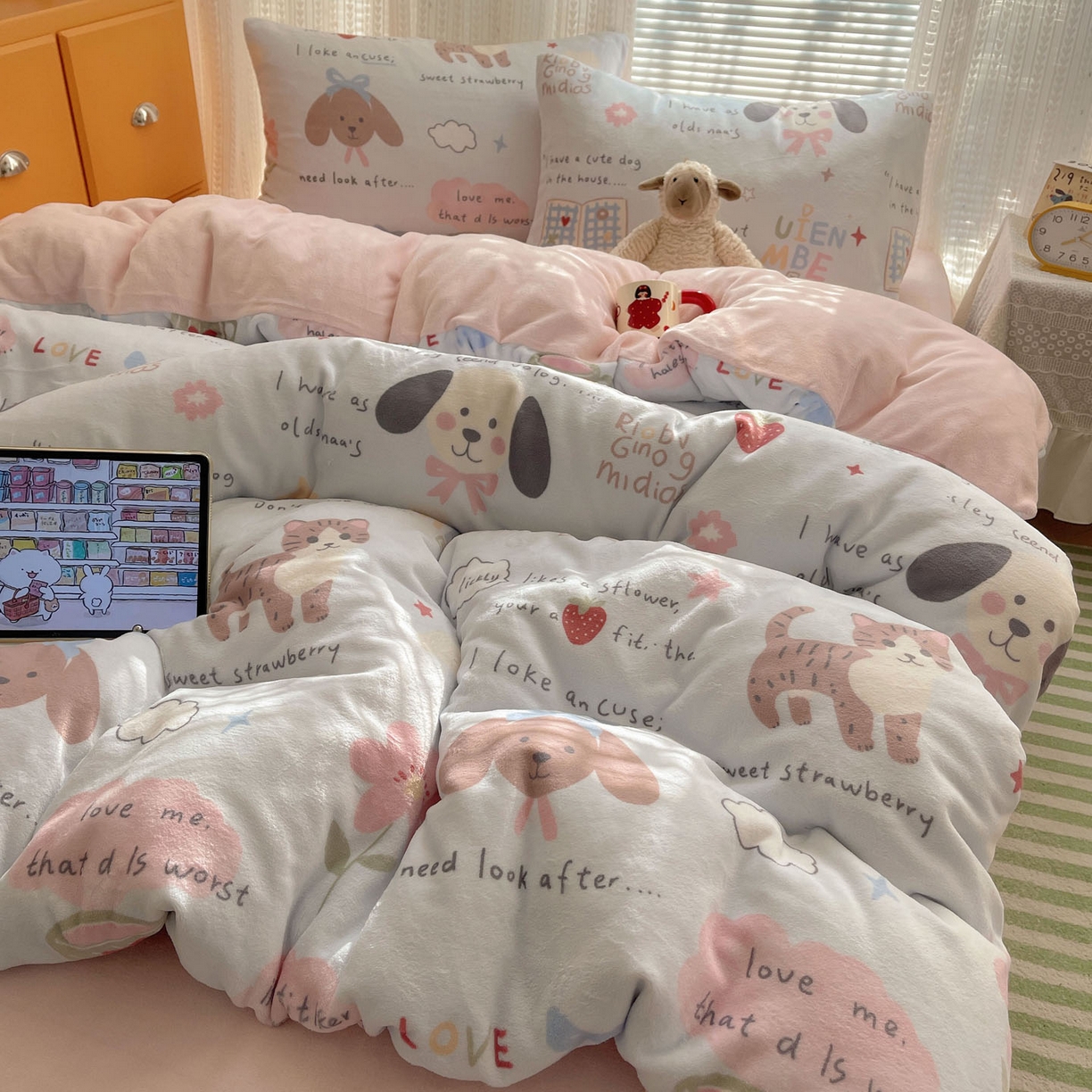 91家纺网 家纺一手货源 找家纺 （总）六巷胡同 2025新款INS卡通A类200克牛奶绒基础款四件套（第一系）