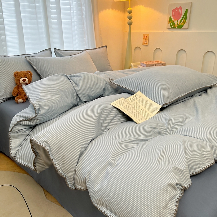 91家纺网 家纺一手货源 找家纺 莱茵家居 2025新款全棉磨毛贝壳边四件套 雾丝-青花蓝