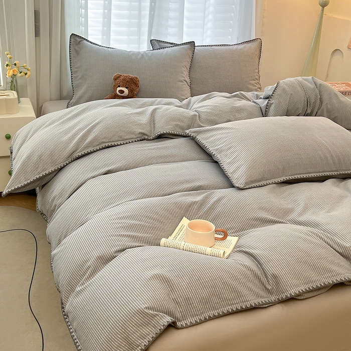 91家纺网 家纺一手货源 找家纺 莱茵家居 2025新款全棉磨毛贝壳边四件套 雾丝-云絮灰