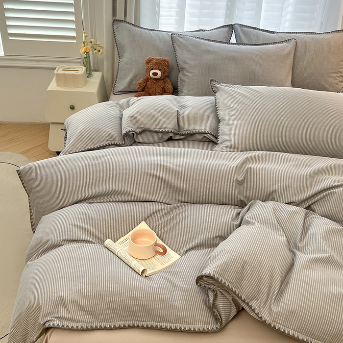 91家纺网 家纺一手货源 找家纺 莱茵家居 2025新款全棉磨毛贝壳边四件套 雾丝-云絮灰