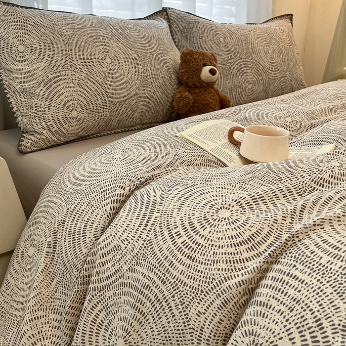 91家纺网 家纺一手货源 找家纺 莱茵家居 2025新款全棉磨毛贝壳边四件套 旋栖-暮江灰