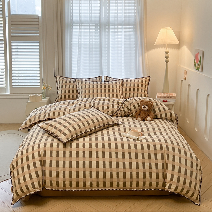 91家纺网 家纺一手货源 找家纺 莱茵家居 2025新款全棉磨毛贝壳边四件套 云格-可可拿铁