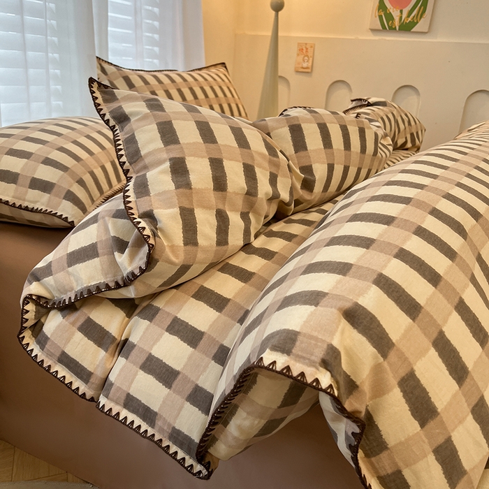 91家纺网 家纺一手货源 找家纺 莱茵家居 2025新款全棉磨毛贝壳边四件套 云格-可可拿铁