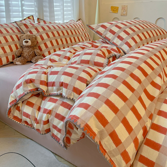 91家纺网 家纺一手货源 找家纺 莱茵家居 2025新款全棉磨毛贝壳边四件套 云格-红米焦糖