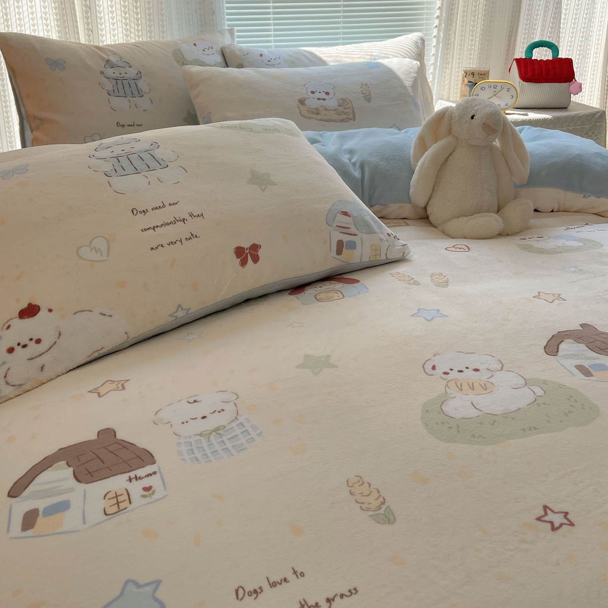 91家纺网 家纺一手货源 找家纺 六巷胡同 2025新款INS卡通A类200克牛奶绒基础款四件套（第一系） 基础款-奶萌修狗集