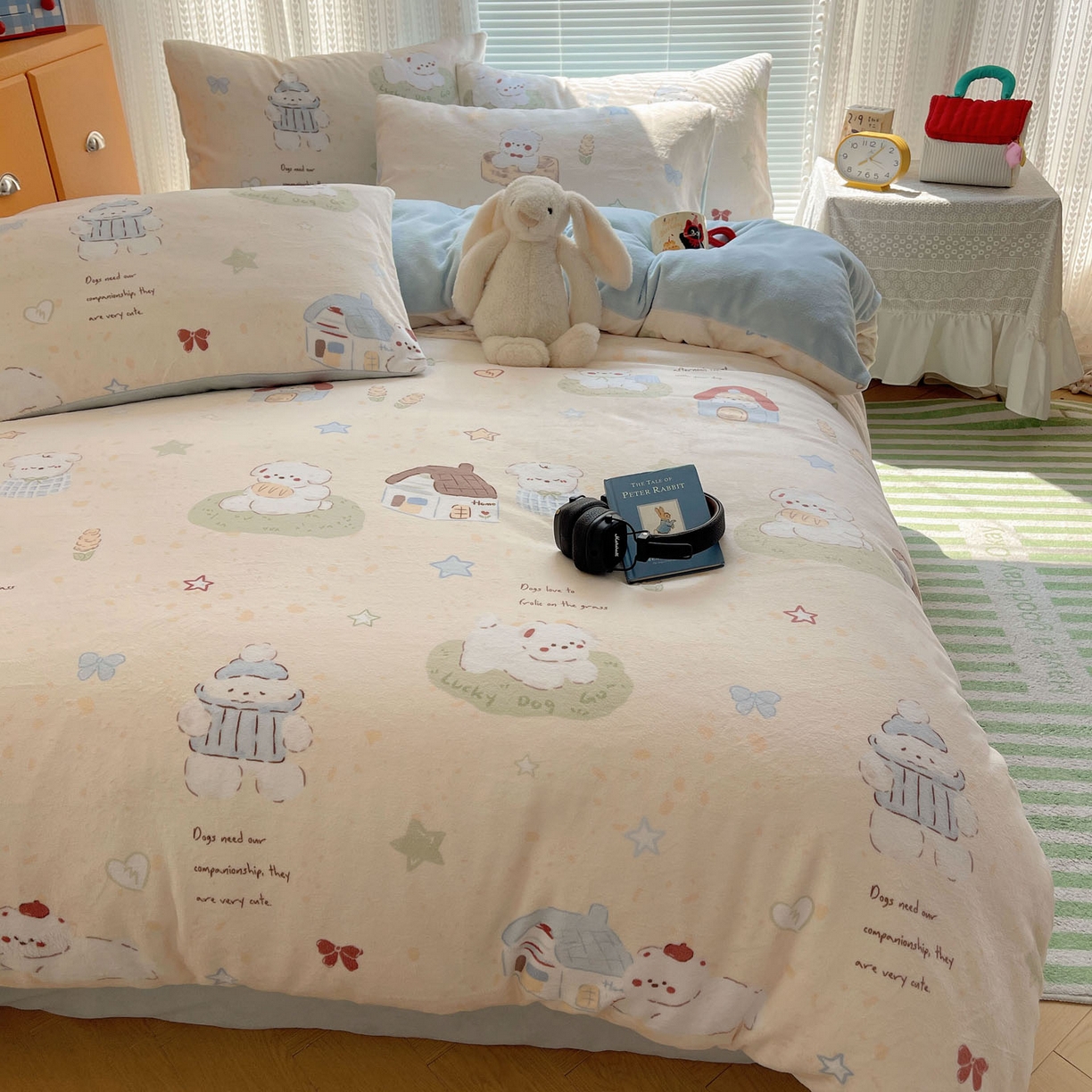 91家纺网 家纺一手货源 找家纺 六巷胡同 2025新款INS卡通A类200克牛奶绒基础款四件套（第一系） 基础款-奶萌修狗集