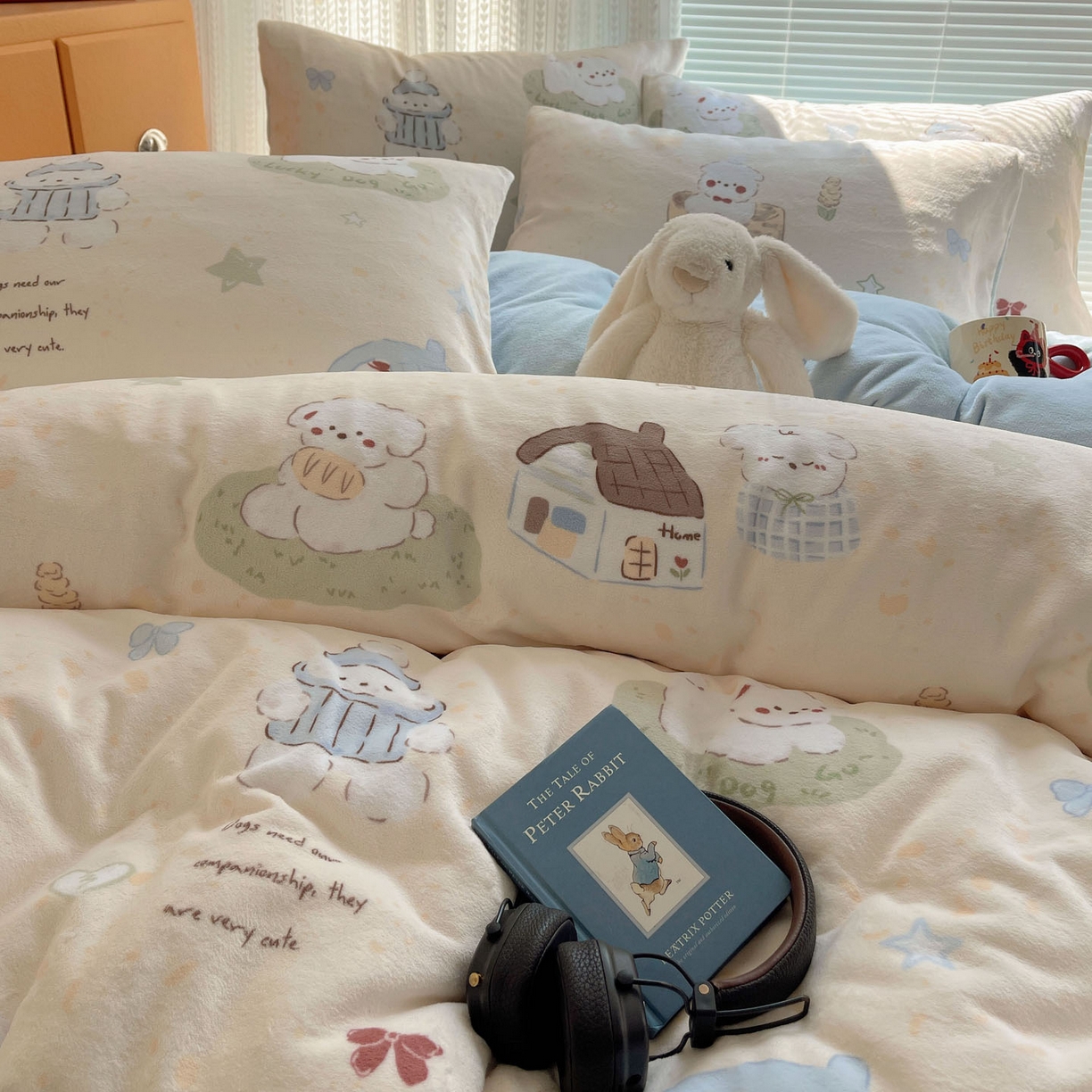 91家纺网 家纺一手货源 找家纺 六巷胡同 2025新款INS卡通A类200克牛奶绒基础款四件套（第一系） 基础款-奶萌修狗集