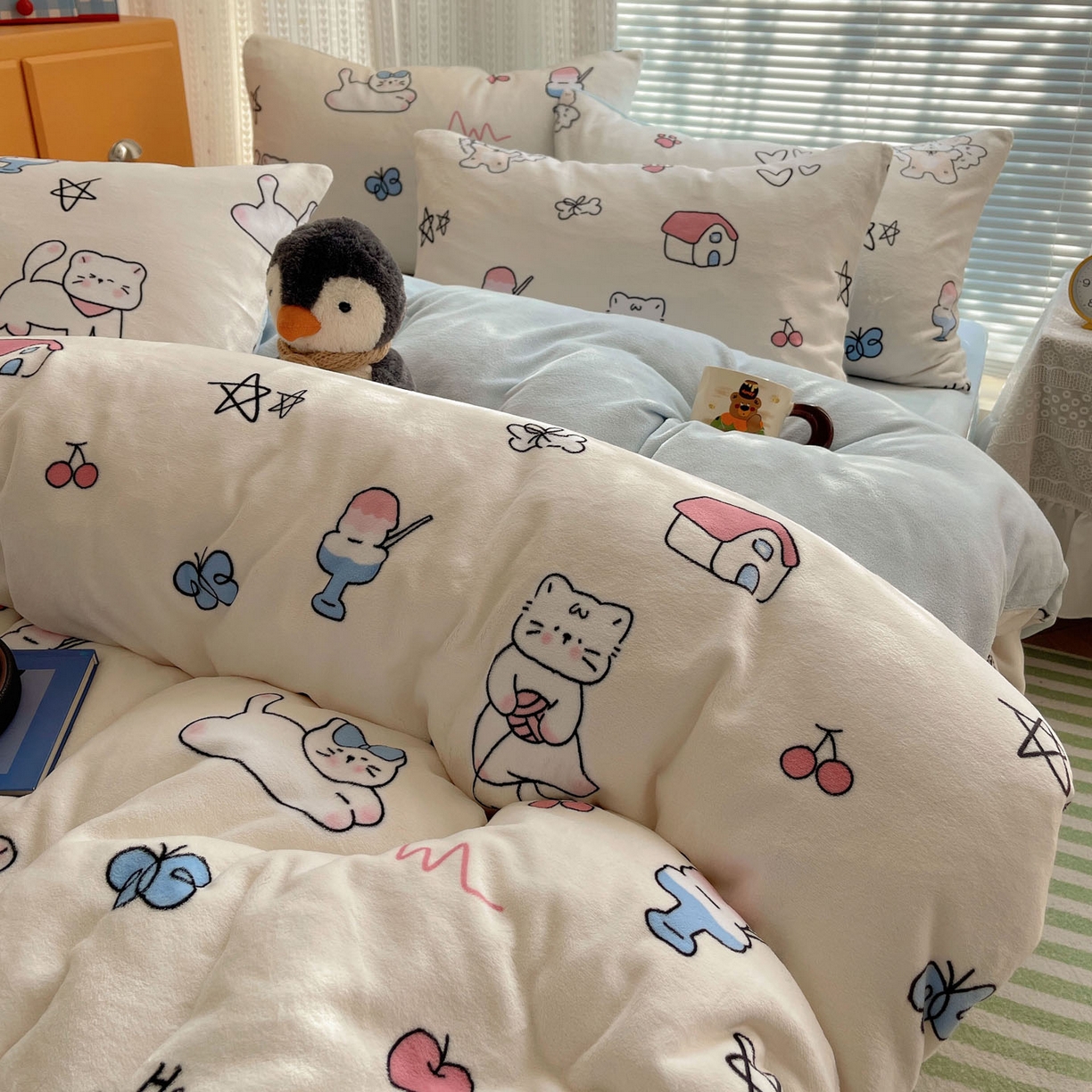 91家纺网 家纺一手货源 找家纺 六巷胡同 2025新款INS卡通A类200克牛奶绒基础款四件套（第一系） 基础款-羞羞蝴蝶喵