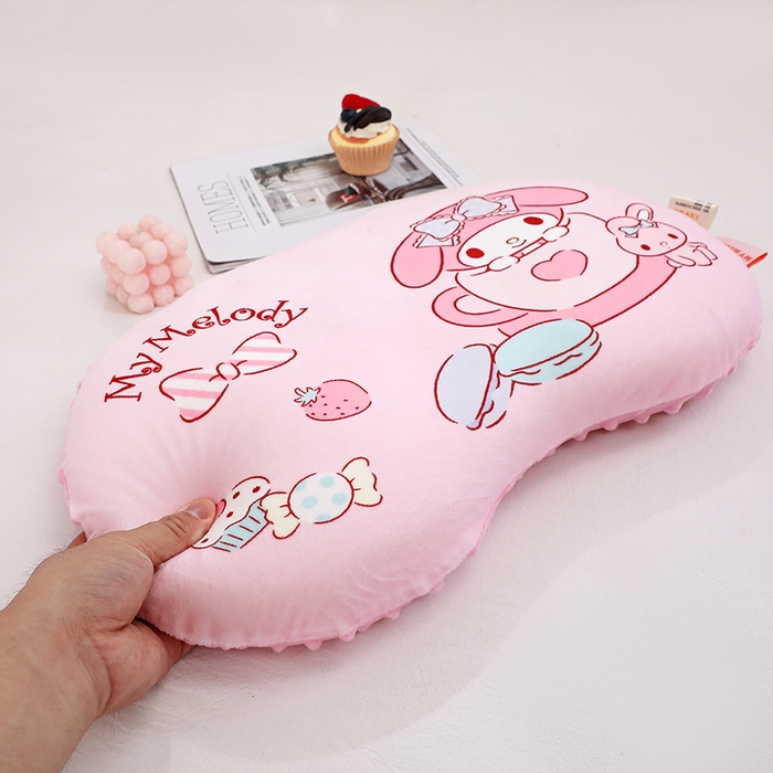 91家纺网 家纺一手货源 找家纺 八零年代  2025新款三丽鸥正版授权儿童分区护颈枕健康睡眠记忆棉枕头枕套可拆洗 草莓美乐蒂