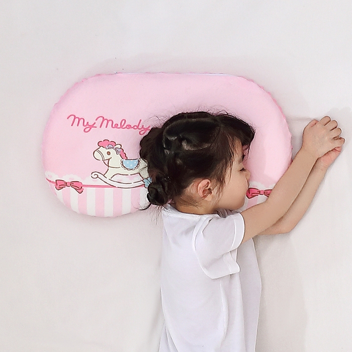 91家纺网 家纺一手货源 找家纺 八零年代  2025新款三丽鸥正版授权儿童分区护颈枕健康睡眠记忆棉枕头枕套可拆洗 木马美乐蒂