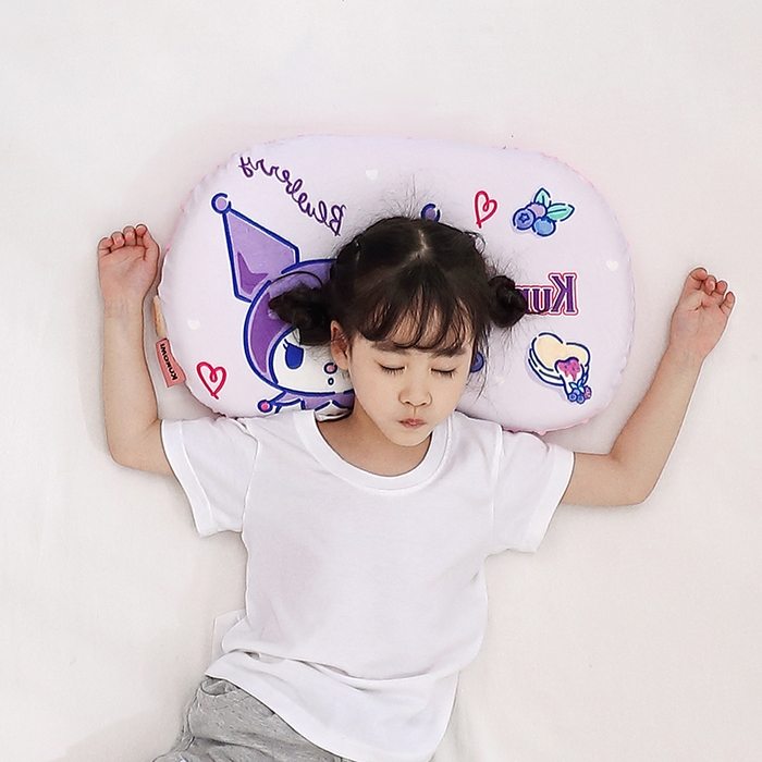 91家纺网 家纺一手货源 找家纺 八零年代  2025新款三丽鸥正版授权儿童分区护颈枕健康睡眠记忆棉枕头枕套可拆洗 甜甜库洛米