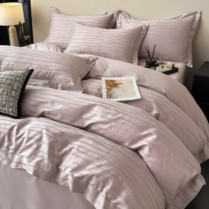 91家纺网 家纺一手货源 找家纺 金昱纺 2025新款50双股100支长绒棉贡缎提花高定四件套琉璃·藕粉