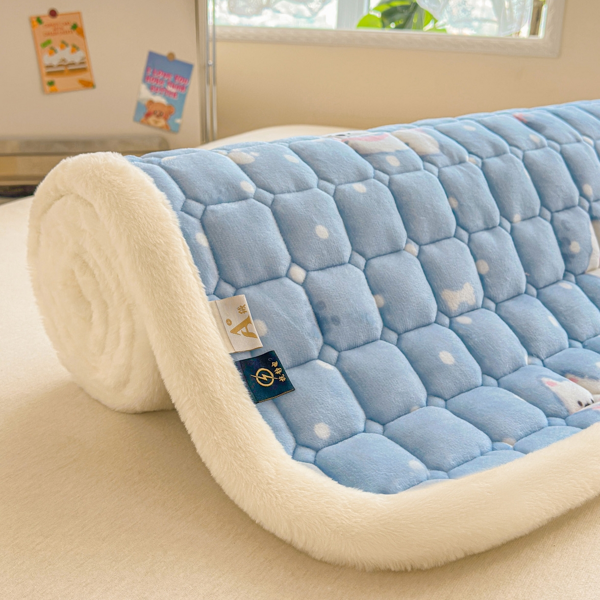 91家纺网 家纺一手货源 找家纺 （总）爱屋及屋 2025加厚牛奶绒印花床垫软垫加绒加厚床褥垫床护垫铺底毛绒垫子【200g填充】