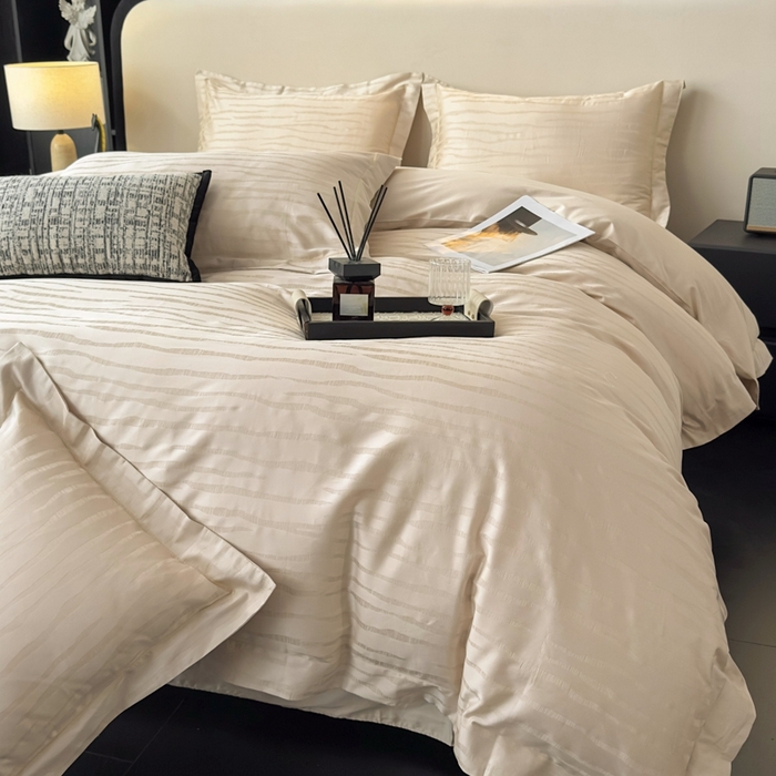 91家纺网 家纺一手货源 找家纺 金昱纺 2025新款50双股100支长绒棉贡缎提花高定四件套琉璃·香槟色